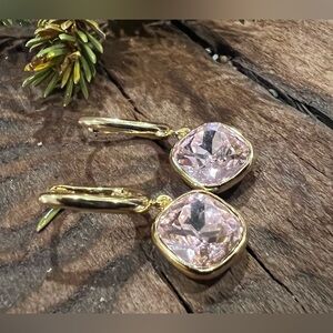 NWT 18K GP Gold Plated Earrings Pink Faceted Crystal Leverback Dangle Drop 3 cms